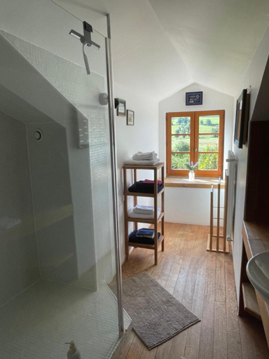 Bathroom 2, Chateau de GRANDVAUX, Saône-et-Loire