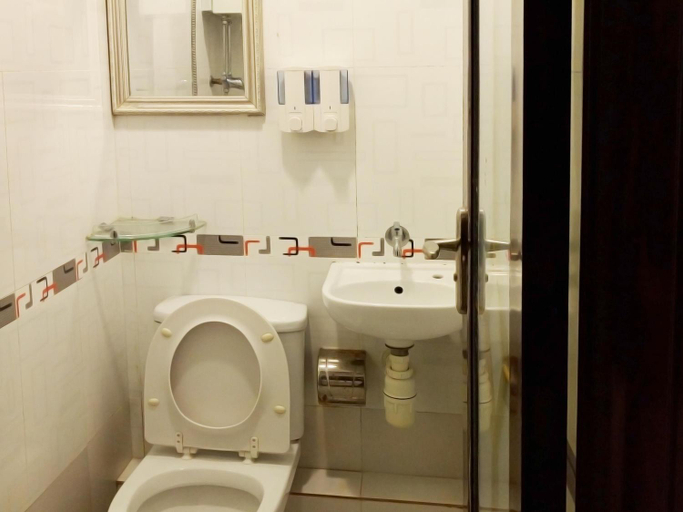 Bathroom 5, Days Hostel, Kowloon