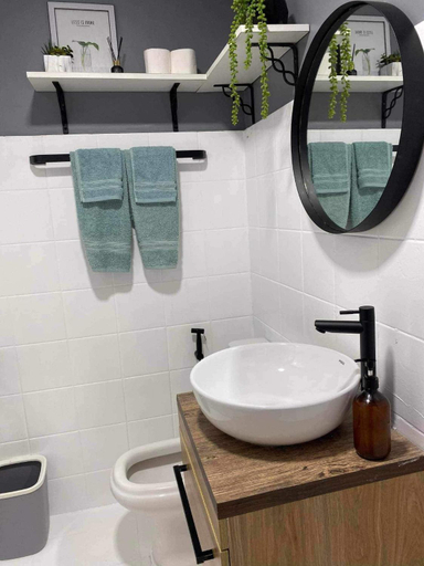 Bathroom, Cozy 2BR Condo at One Oasis Beside SM City Mall Free Wifi and Pool Access, Davao City