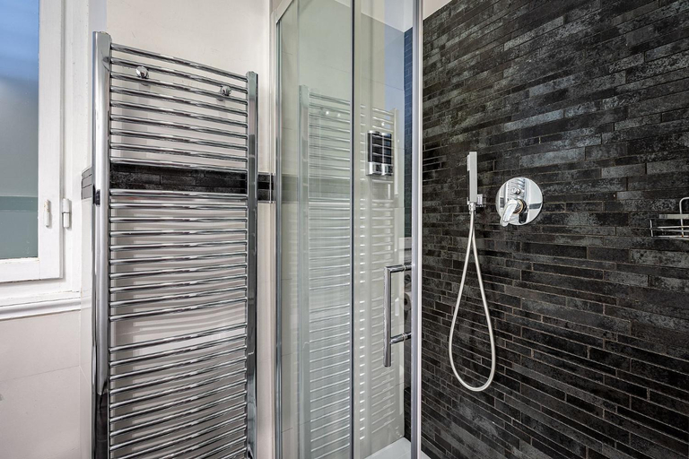 Bathroom 2, B&B Residenza le Fonticine, Florence
