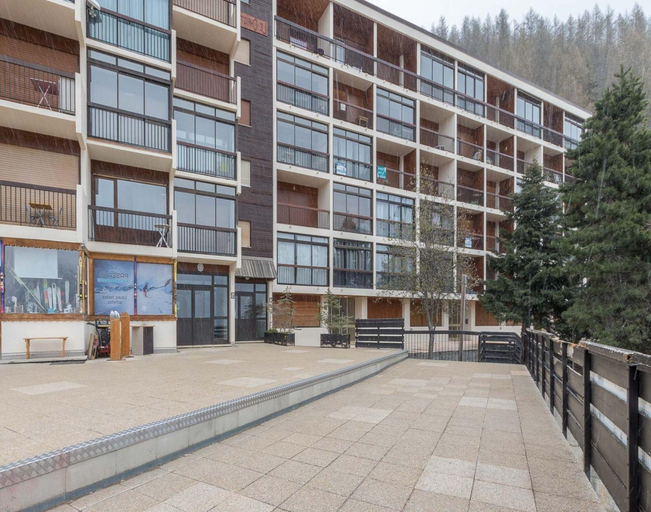 Exterior 2, Ski-side Stay in Orcieres, Hautes-Alpes