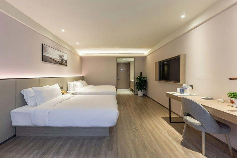 Bedroom 3, Starway Hotel Qingdao Central Business District Chongqing Nan Road, Qingdao