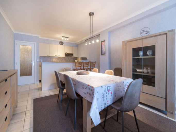 Dining, Apartment in Middelkerke Near Beach & Casino, West-Vlaanderen