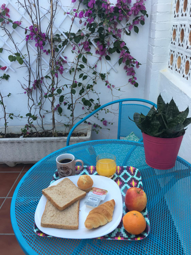Food & Drinks 5, La Moraga de Poniente Malaga Hostel, Málaga