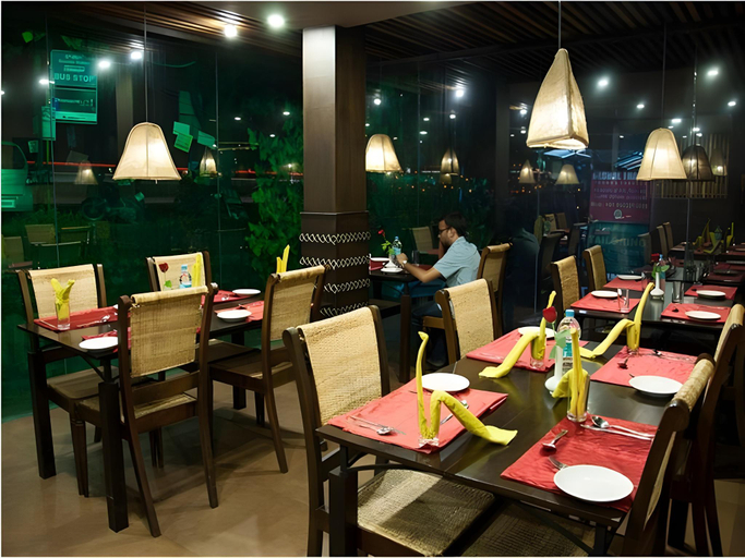 Food & Drinks 3, Hotel Blue Chip, Ernakulam