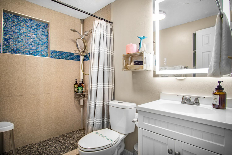 Bathroom 3, Beach Cottage with heated pool just off Siesta Key, Sarasota