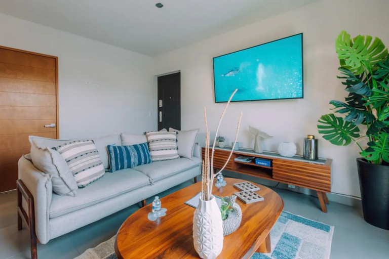 Others 4, Ocean Condo in the center of Cabo San Lucas, La Paz