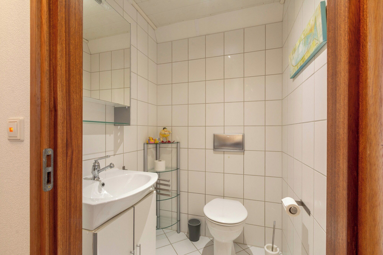 Bathroom 3, Shrimp 14 Home in Callanstoog Near Beach, Zijpe