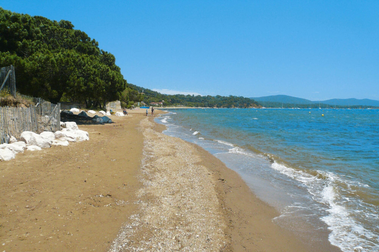 View from property 3, Apartment in Saint-tropez With Beach Access, Var