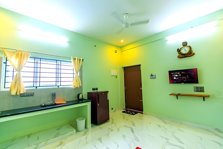 Bedroom 3, Hotel Dreamland Private inn with Swimming Pool, Viluppuram