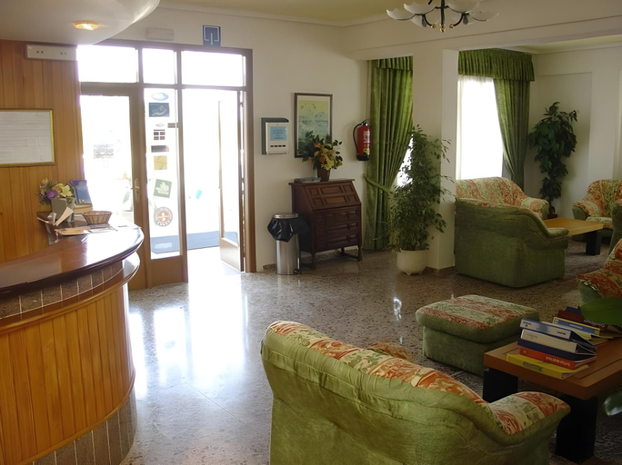 Public Area 2, Lago Playa Ii, Baleares