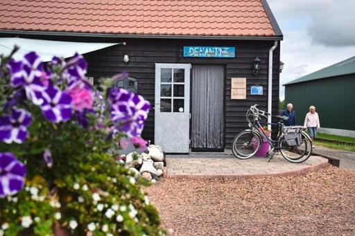 Others 4, Sfeervol Appartement Het Knooppunt, Marum