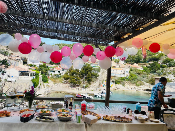 Food & Drinks, Villa La calanquaise, Bouches-du-Rhône