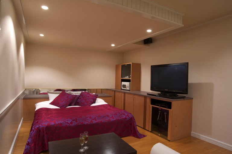 Others 3, Hotel Coco-Palm (Love Hotel), Tosu