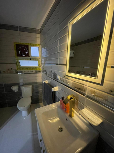 Bathroom 3, Families Inn Pyramids - Rooftop, Al-Ahram