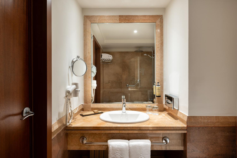 Bathroom 4, Parador de Calahorra, La Rioja