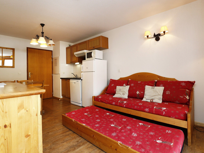 Living room 3, Apartment in Orcieres With Heated Pool, Hautes-Alpes