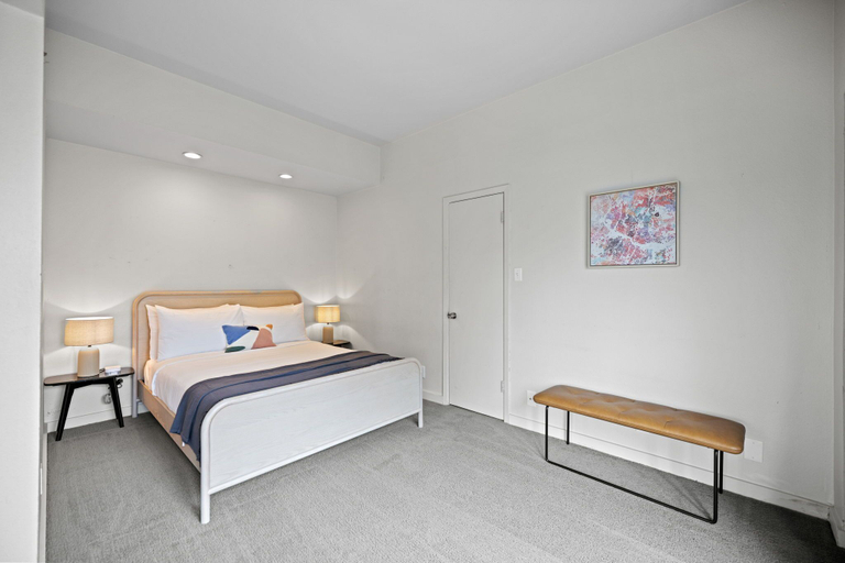 Bedroom 2, Littlefield Lofts, hosted by Placemakr - 6th Street, Travis