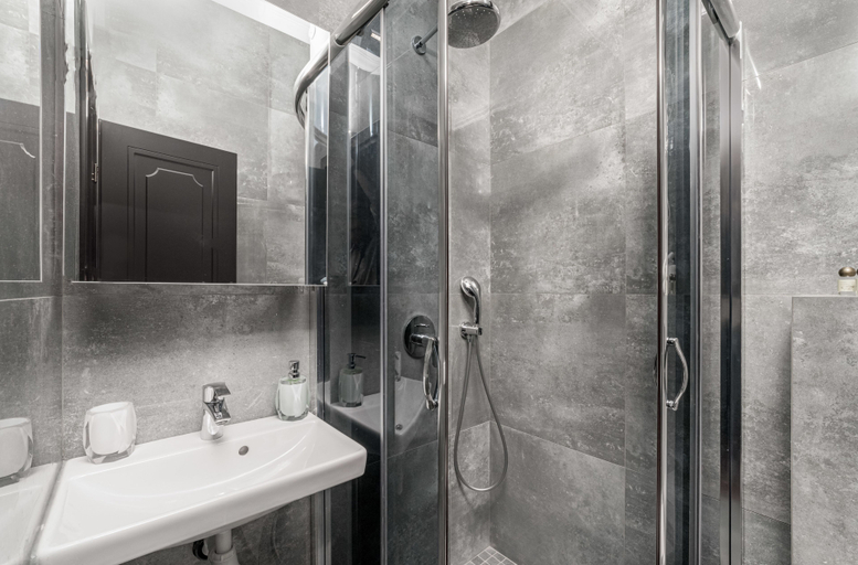 Bathroom 3, Monika Apart Hotel, Odes'ka