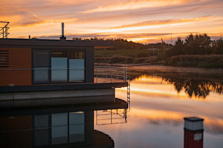 Exterior 2, Hausboot am See, Görlitz