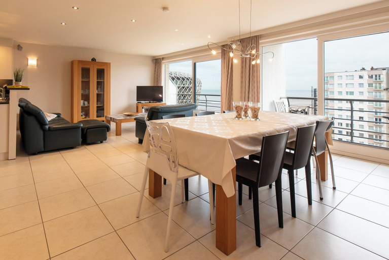 Dining 3, Apartment in Middelkerke With Stunning Views, West-Vlaanderen