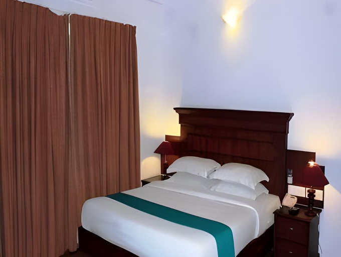 Bedroom 2, Hotel Center Point, Ernakulam