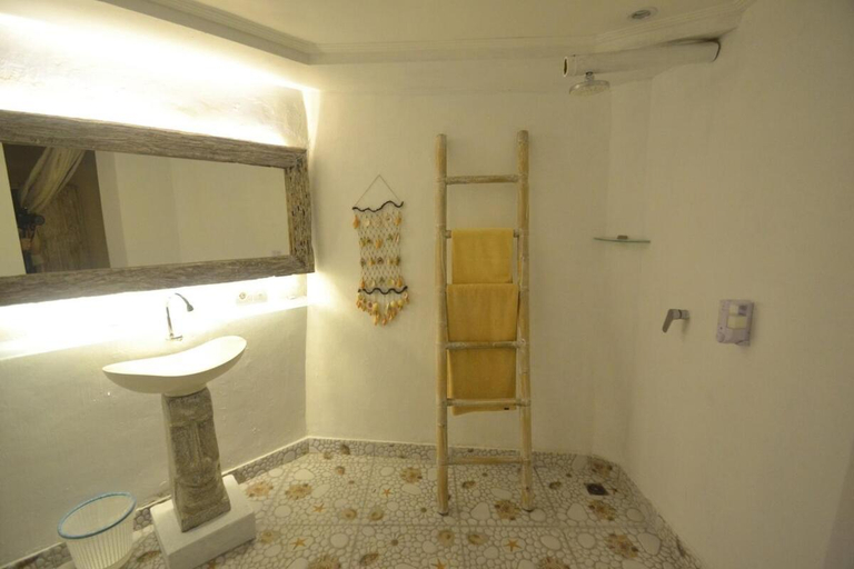 Others 5, Central Canggu Guesthouse, Badung