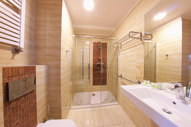 Bathroom, Auto Port Renice, Myślibórz