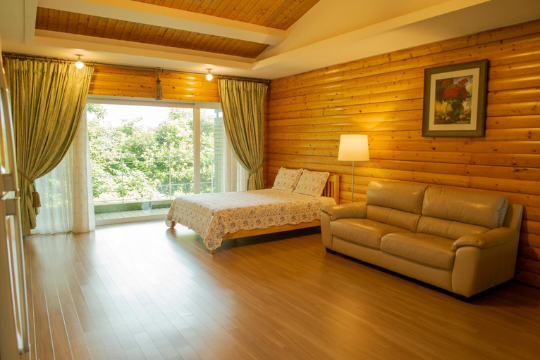 Bedroom 2, Green Narae Pension, Seogwipo