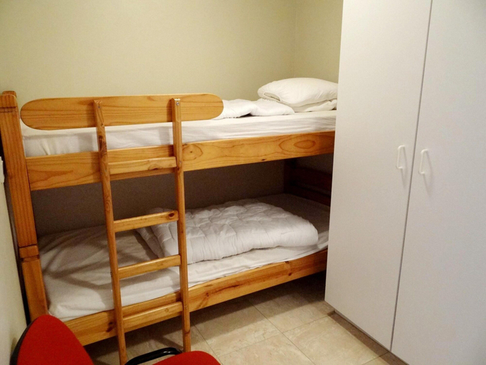 Bedroom 2, Apartment in Nieuwpoort Near the Beach, West-Vlaanderen