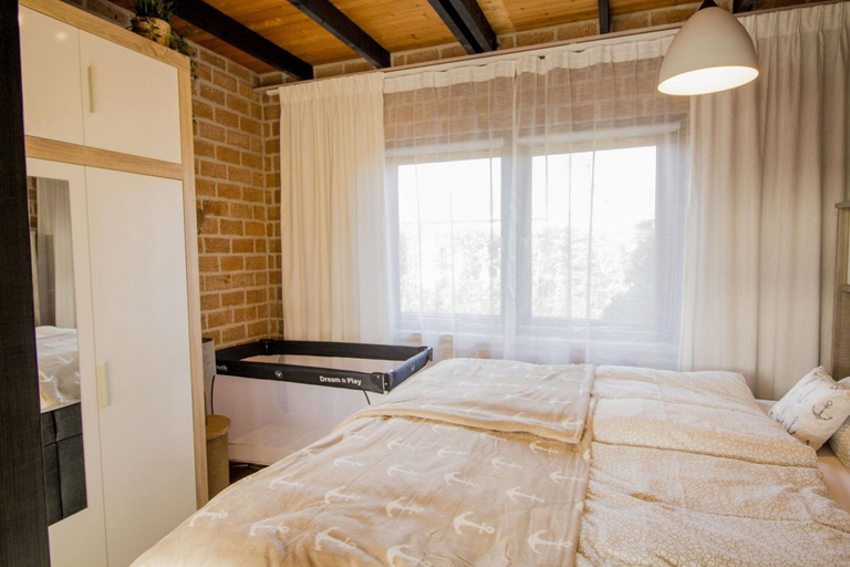 Room 3, Bungalow in Sint Maartenszee near Dunes, Zijpe