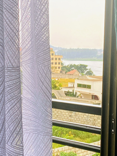 Others 4, Good deeds Stay, Entebbe