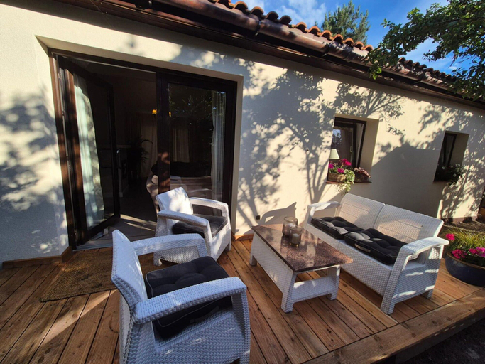 Balcony 3, Comfortable Holiday Home With Sauna and Whirlpool, Kamień