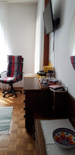 Others 4, Casa Betulla, Locarno
