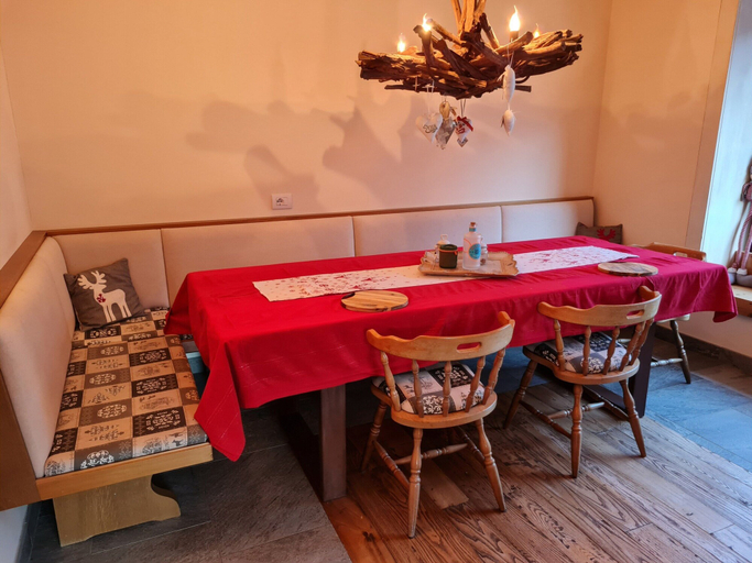 Dining 4, Mountain-view Apartment in Bad Kleinkirchheim, Spittal an der Drau
