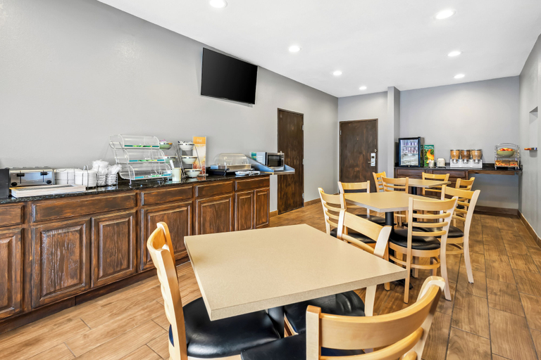 Food & Drinks 5, Quality Inn Brookings, Brookings