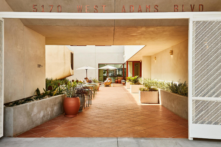 Others 5, Alsace Hotel, Los Angeles