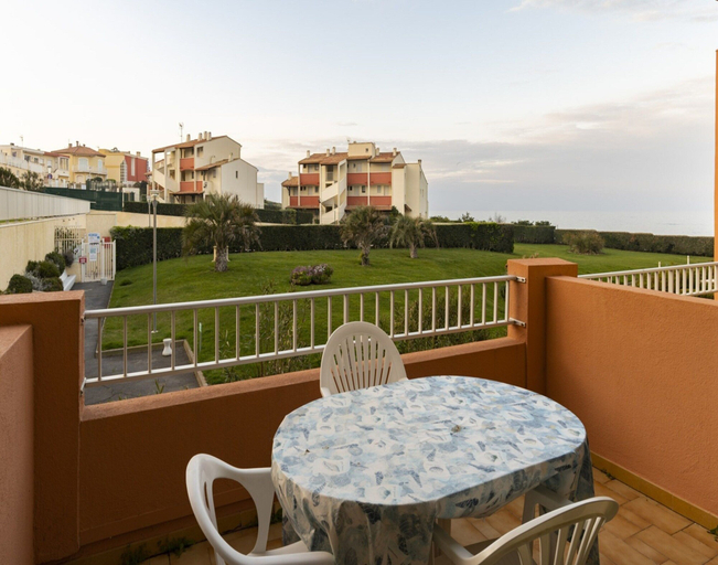 Bathroom, Waterfront Bliss in Agde, Hérault