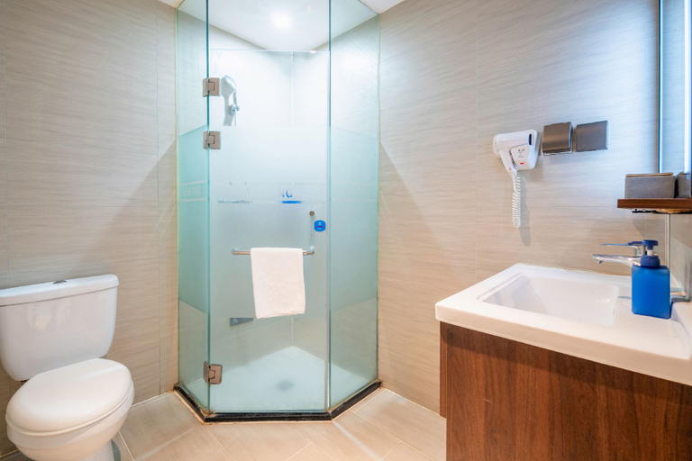 Bathroom 3, Hanting Hotel Qingdao Development Zone Shanke, Qingdao