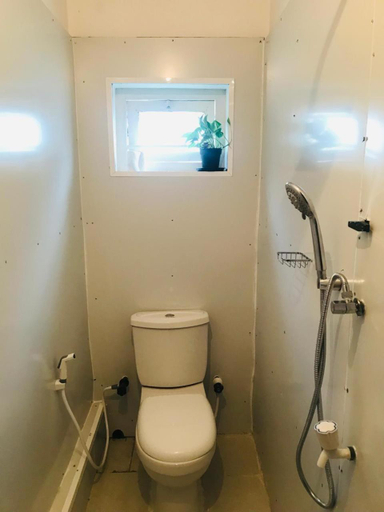 Bathroom 3, Memo's Inn, Dickwella