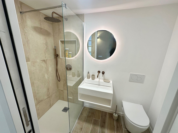 Bathroom, Charming Studio - AC- 2p-saint-tropez, Var
