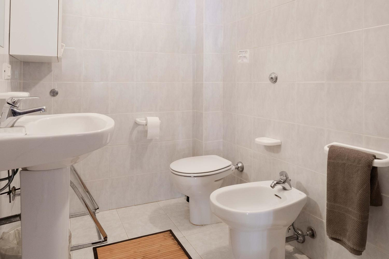 Bathroom 4, Villa Shanti Yoga & Meditation, Livorno