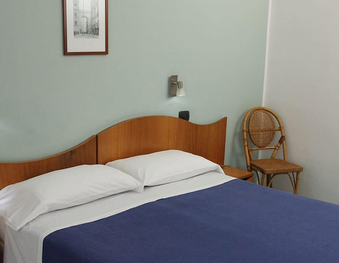 Bedroom 3, Hotel Residence La Darsena, Salerno