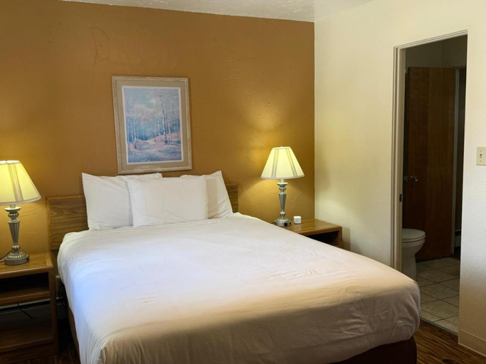 Bedroom 2, Sunrise Motor Inn, Park
