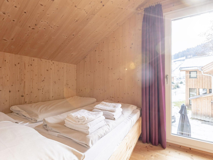 Bedroom 3, Lush chalet with hot tub, Murau