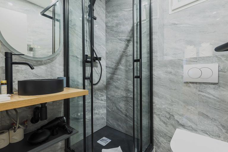 Bathroom 5, Modern Studio - 4P- Sacre-coeur, Paris