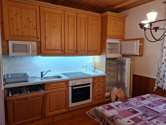 Private kitchen, Apartment With Mountain Views & Ski Access, Spittal an der Drau