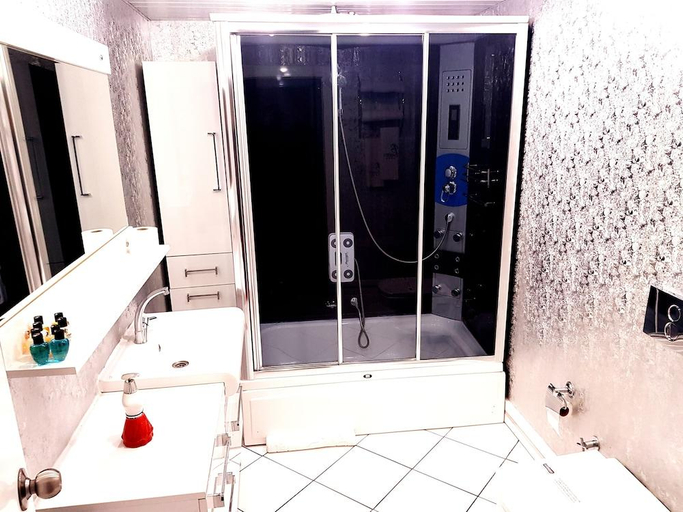 Bathroom 3, Business Park Hotel, Çankaya