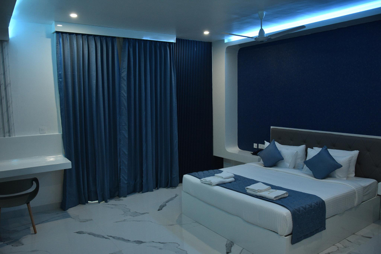 Bedroom 3, Silver Stone Park Resort, Thoothukkudi