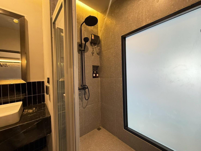 Bathroom 5, Leon's Loft House, Phuket Island